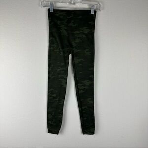 Spanx Green Camo Seamless Shaping Leggings Size Small